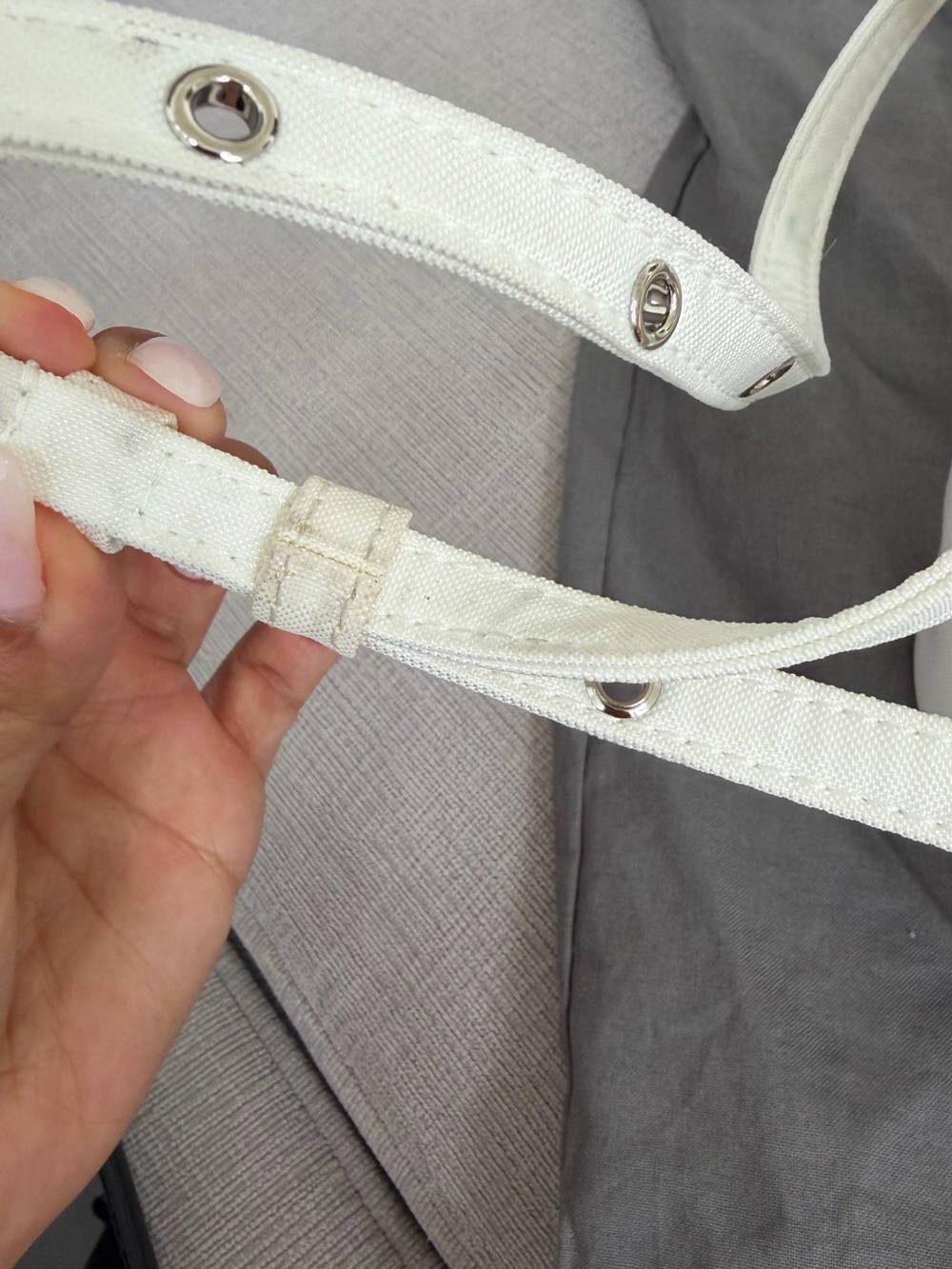 Balenciaga White Canvas Drawstring Bucket Bag with Black Logo - Picture 4 of 9